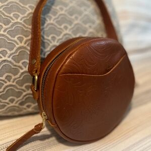 Portland Leather Small Circle Bag